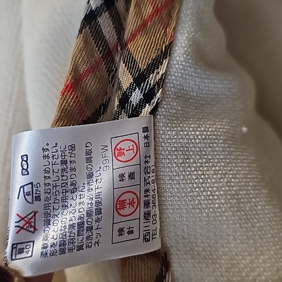 ❣️Burberrys Blanket❣️ - Picture 7 of 11